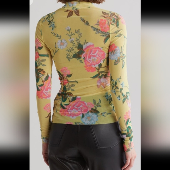 Revolve AFRM Zoe Mesh Mockneck Top In Yellow Falling Roses. Size Medium - Picture 1 of 16